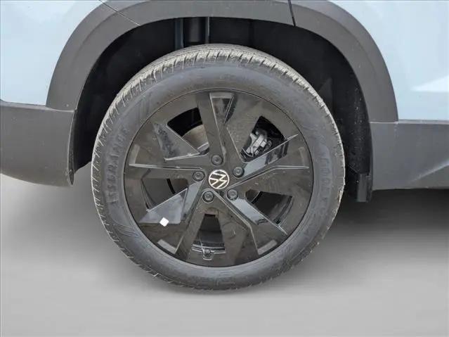 2026 Volkswagen Taos SE