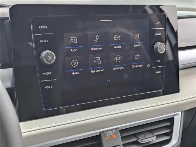 2026 Volkswagen Taos SE