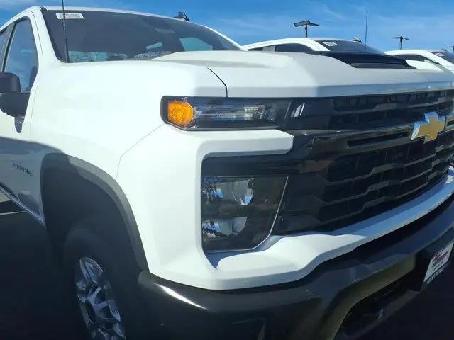 2026 Chevrolet Silverado 2500HD Double Cab, Long Bed, WT, RWD