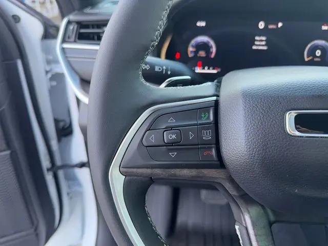 2025 Jeep Grand Cherokee L Limited 4x4