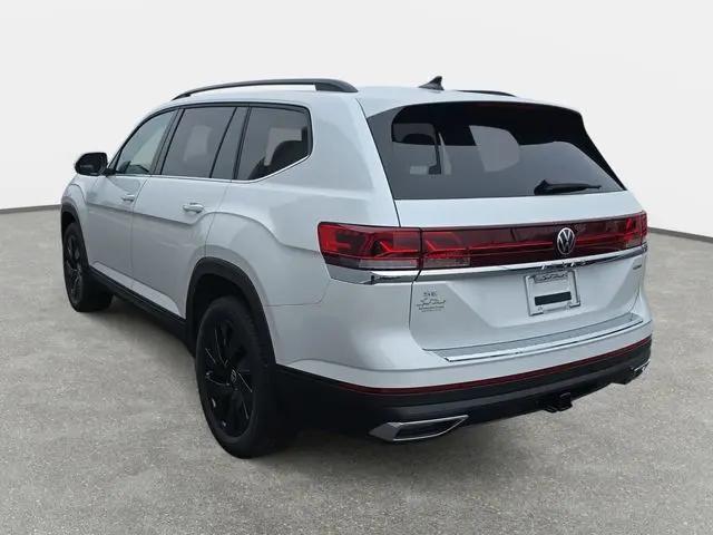 2026 Volkswagen Atlas SE with Technology