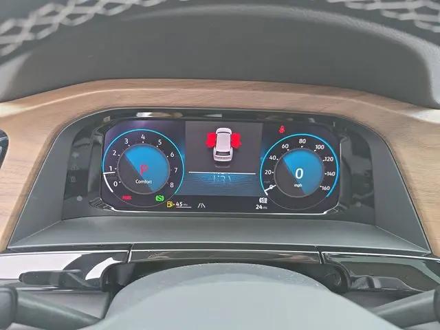 2026 Volkswagen Atlas SE with Technology