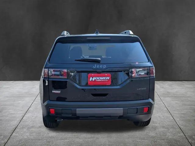 2026 Jeep Cherokee Laredo 4x4