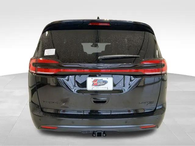 2026 Chrysler Pacifica Limited AWD