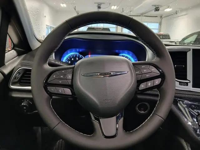 2026 Chrysler Pacifica Limited AWD