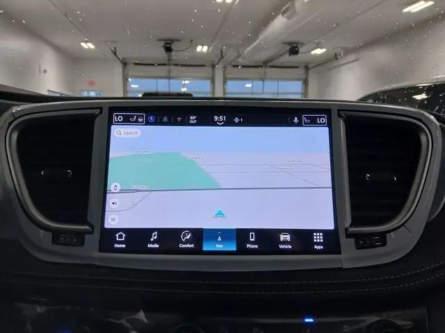 2026 Chrysler Pacifica Limited AWD