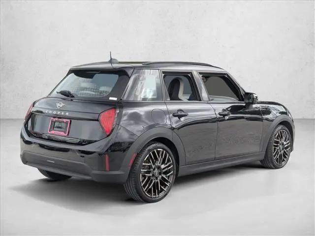 2026 MINI Hardtop Cooper
