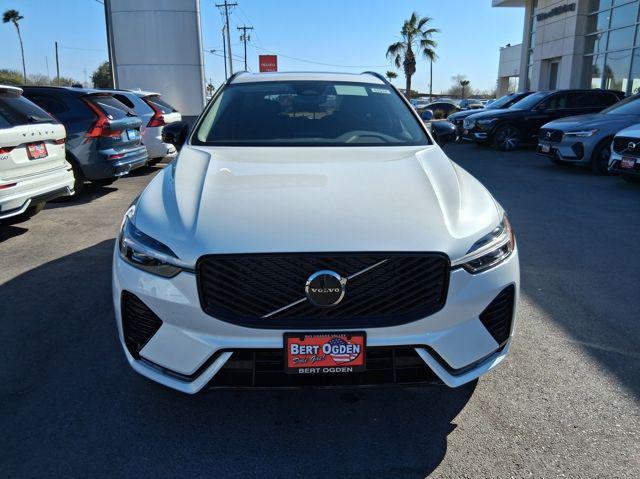 2026 Volvo XC60 B5 Core