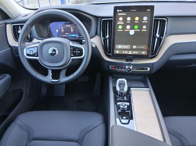 2026 Volvo XC60 B5 Core