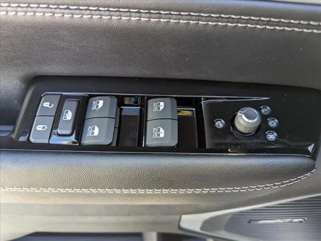 2026 Jeep Grand Wagoneer Upland