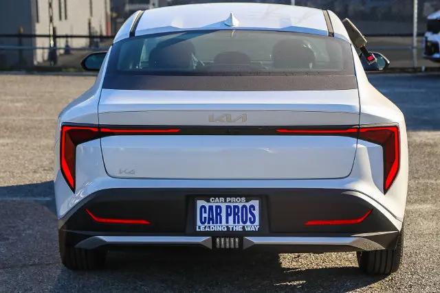 2026 Kia K4 LXS