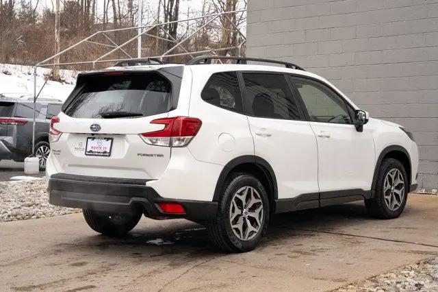 2024 Subaru Forester Premium