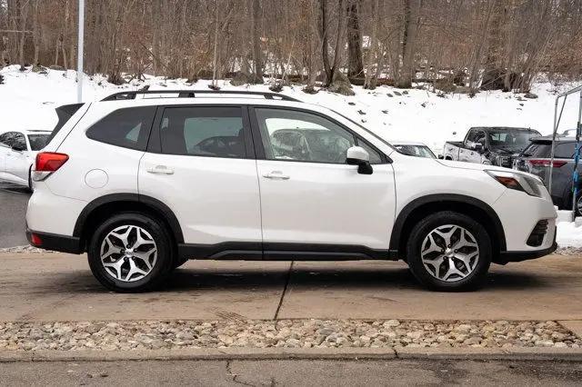 2024 Subaru Forester Premium