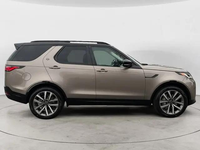 2026 Land Rover Discovery Dynamic SE