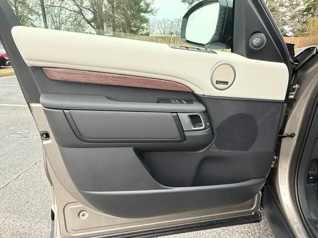 2026 Land Rover Discovery Dynamic SE