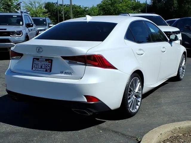 2017 Lexus IS 200t IS Turbo