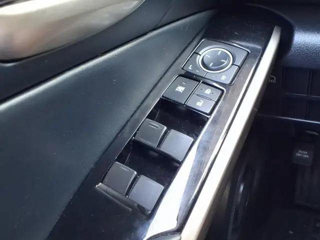 2017 Lexus IS 200t IS Turbo