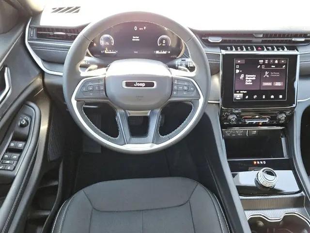2026 Jeep Grand Cherokee L Laredo 4x4