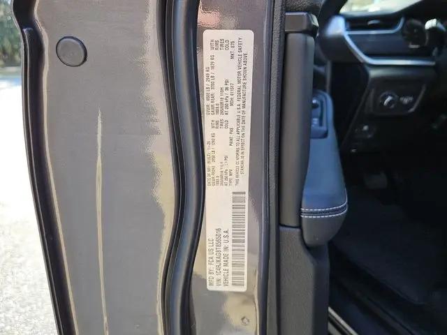 2026 Jeep Grand Cherokee L Laredo 4x4