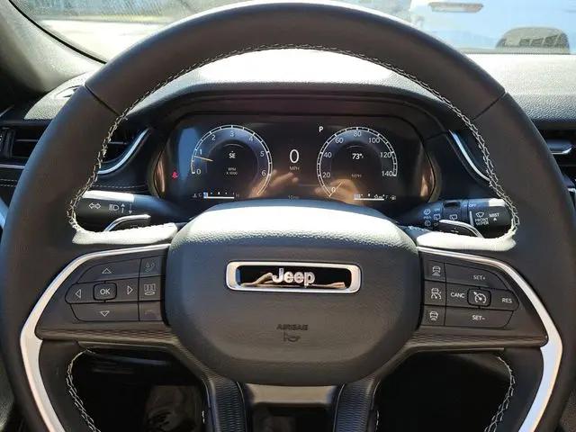 2026 Jeep Grand Cherokee L Laredo 4x4