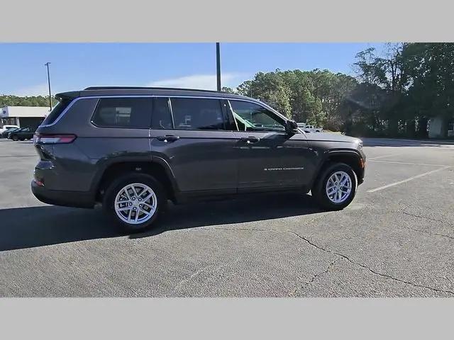 2026 Jeep Grand Cherokee L Laredo 4x4