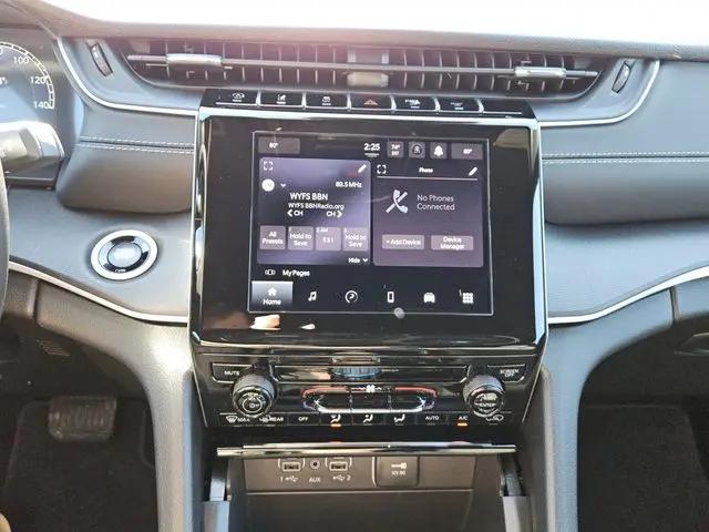 2026 Jeep Grand Cherokee L Laredo 4x4