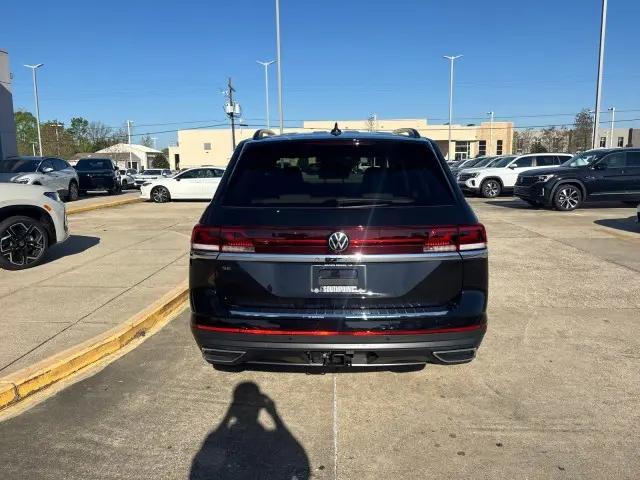 2026 Volkswagen Atlas SE with Technology