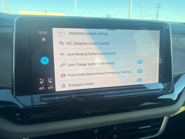 2026 Volkswagen Atlas SE with Technology