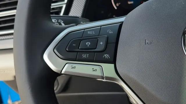 2026 Volkswagen Atlas Cross Sport SEL Premium R-Line