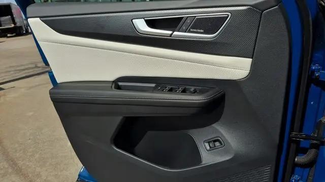 2026 Volkswagen Atlas Cross Sport SEL Premium R-Line