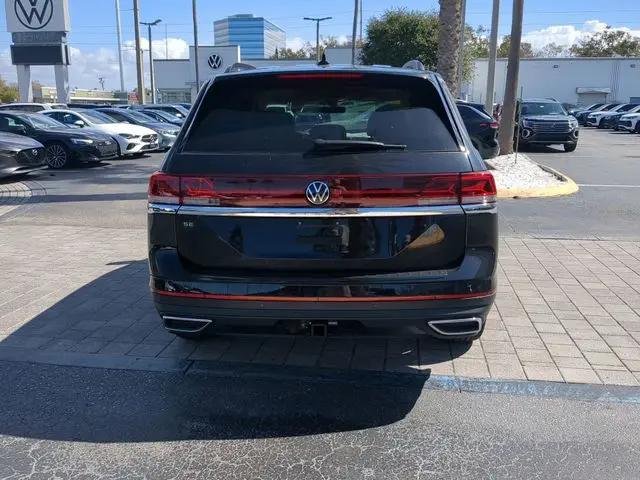 2026 Volkswagen Atlas SE with Technology