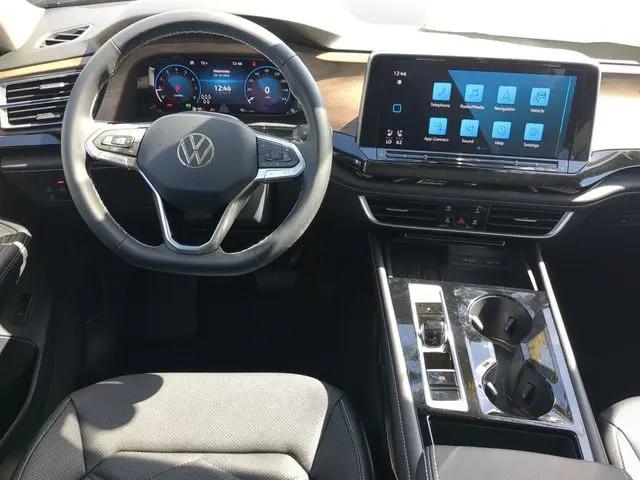 2026 Volkswagen Atlas SE with Technology
