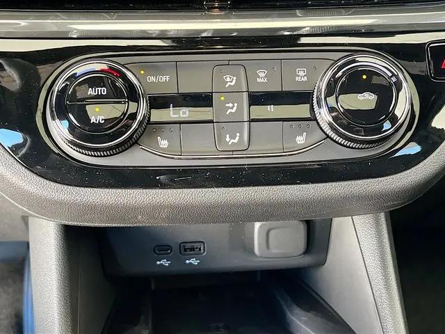 2026 Buick NV Sport Touring FWD