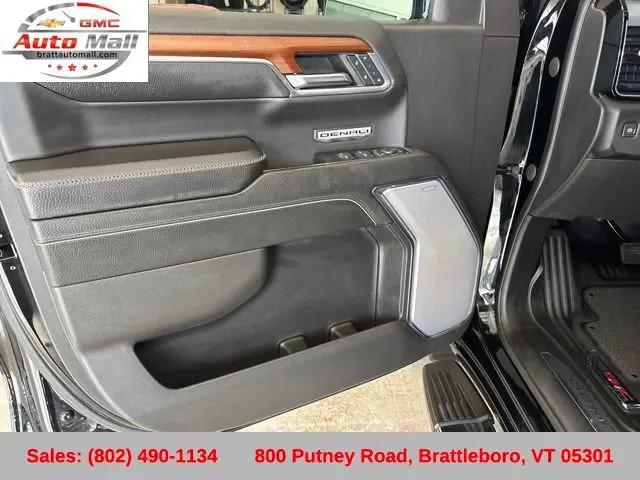 2023 GMC Sierra 1500 4WD Crew Cab Short Box Denali