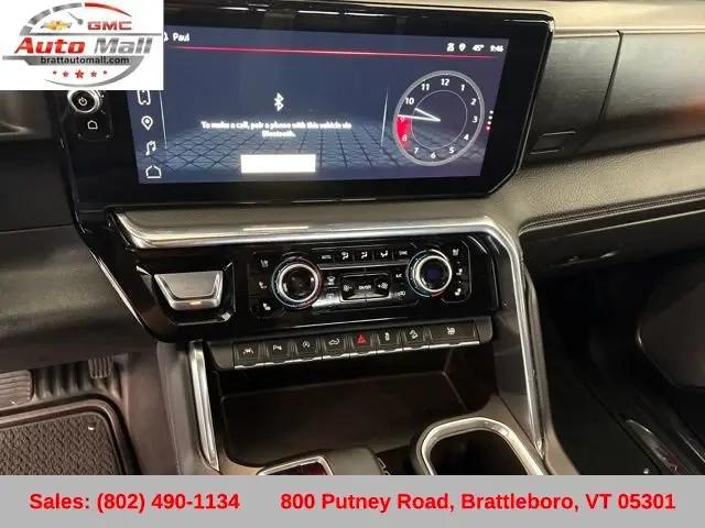2023 GMC Sierra 1500 4WD Crew Cab Short Box Denali