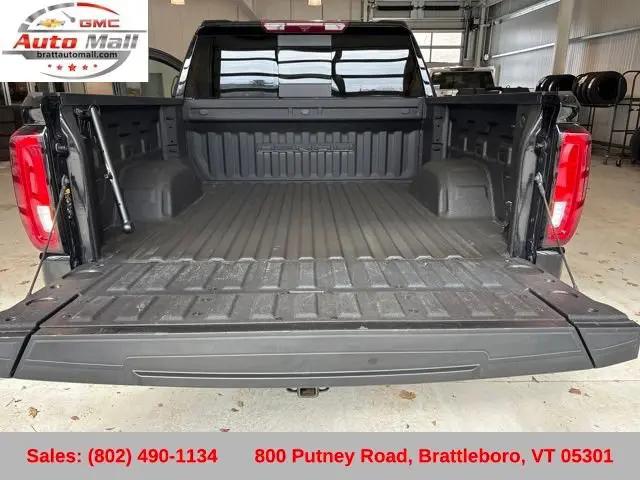 2023 GMC Sierra 1500 4WD Crew Cab Short Box Denali