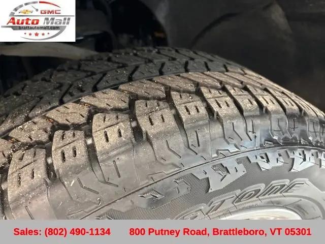 2023 GMC Sierra 1500 4WD Crew Cab Short Box Denali