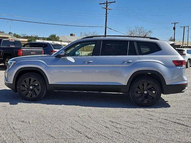 2026 Volkswagen Atlas SE with Technology