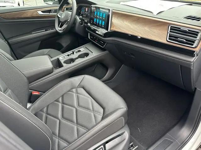 2026 Volkswagen Atlas SE