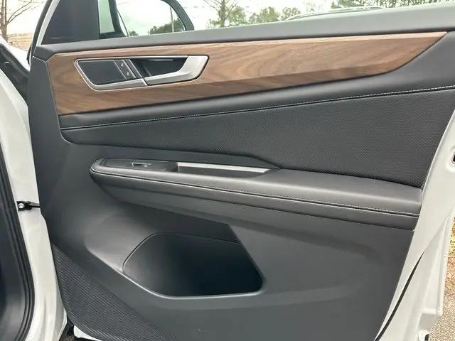 2026 Volkswagen Atlas SE