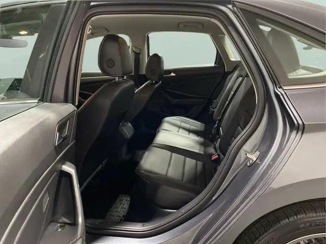 2022 Volkswagen Jetta 1.5T SE