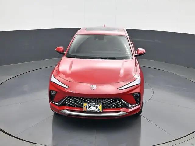 2026 Buick NV Avenir FWD