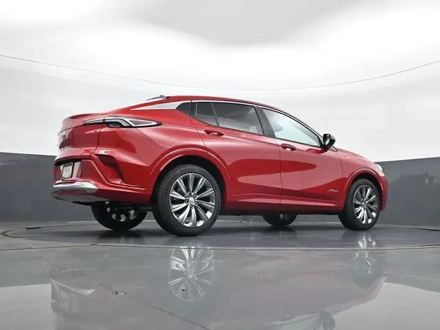 2026 Buick NV Avenir FWD