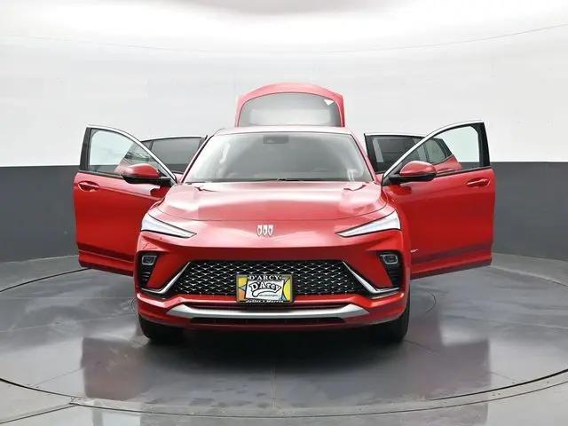 2026 Buick NV Avenir FWD