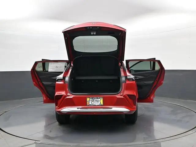 2026 Buick NV Avenir FWD