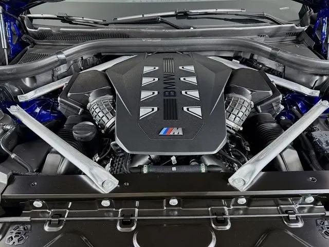 2026 BMW X5 M60i