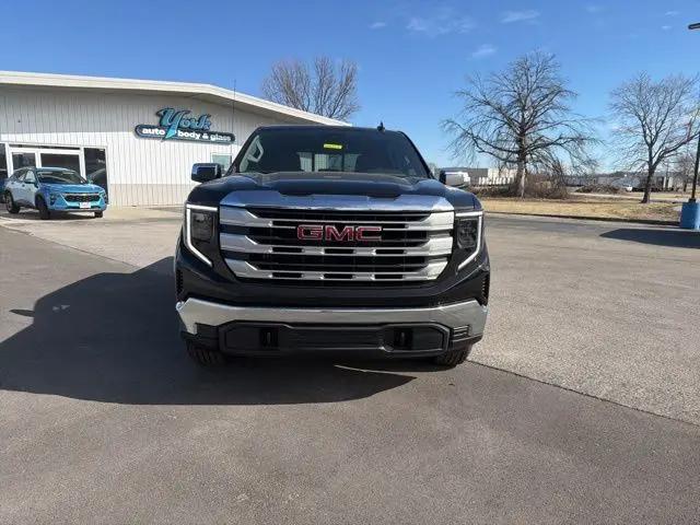 2026 GMC Sierra 1500 Crew Cab, Short Bed, SLE, 4WD