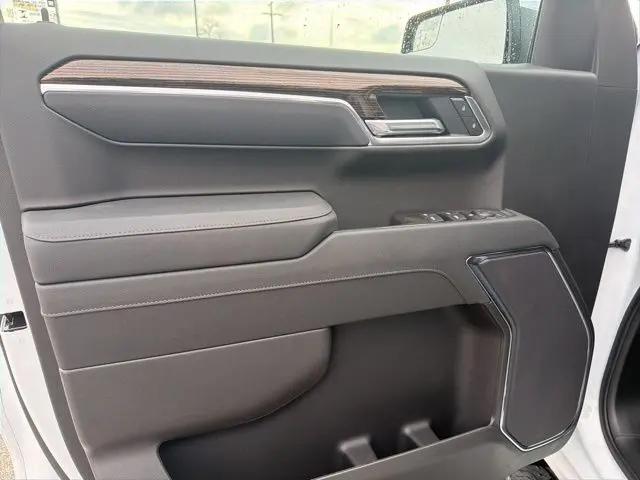 2026 GMC Sierra 1500 Crew Cab, Short Bed, SLE, 4WD