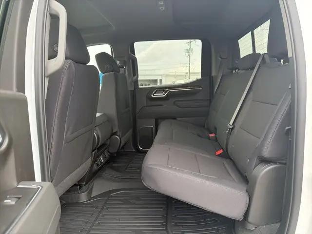 2026 GMC Sierra 1500 Crew Cab, Short Bed, SLE, 4WD