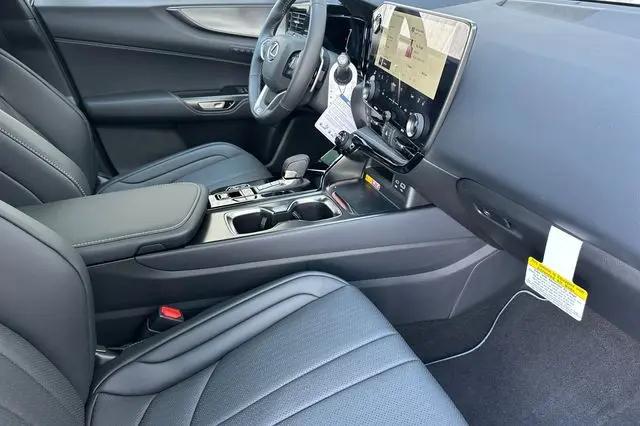 2026 Lexus NX F SPORT Handling